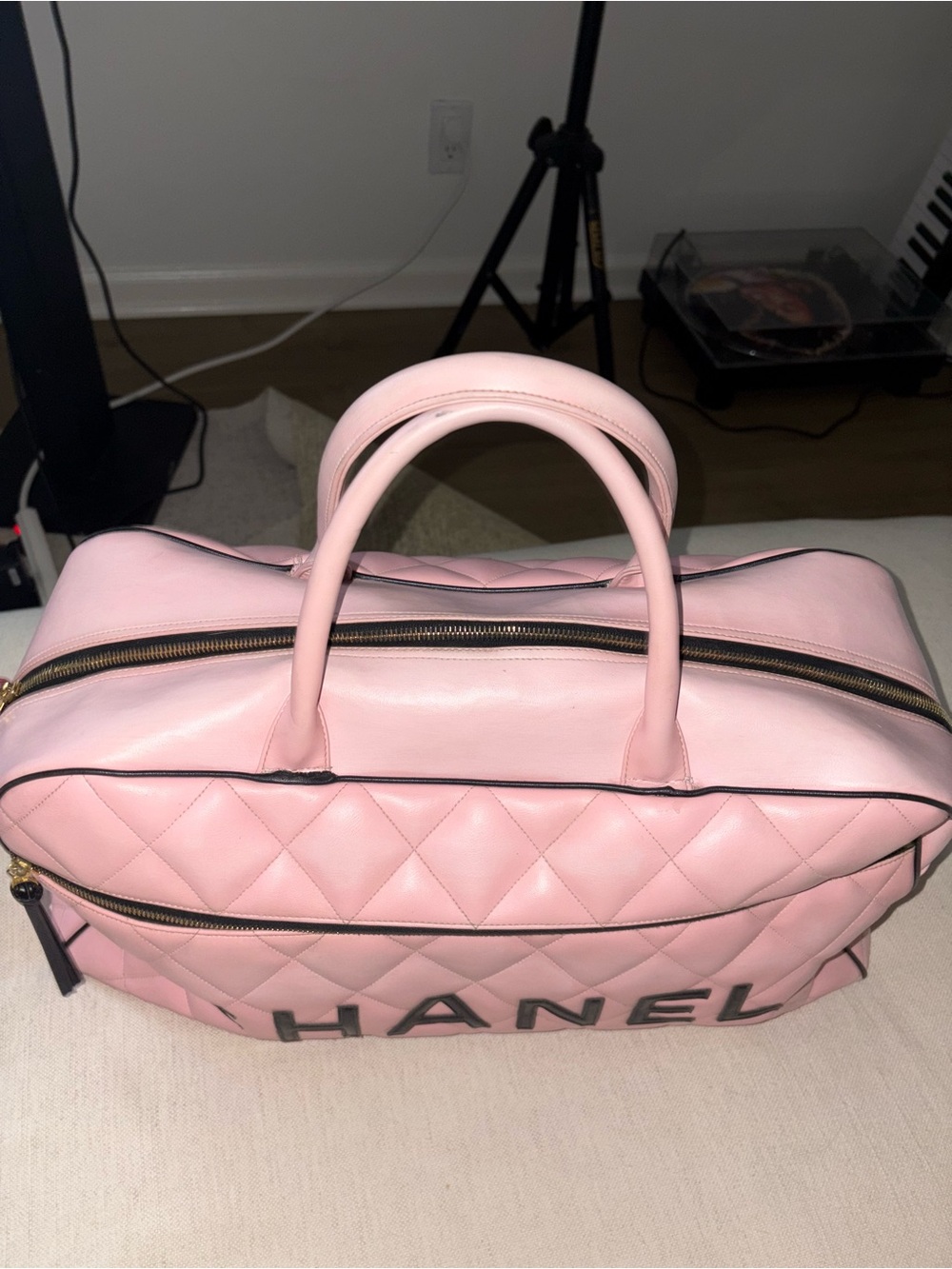 CHANEL Pink Quilted Leather Logo Tote with Black Accents - Picture 4 of 4